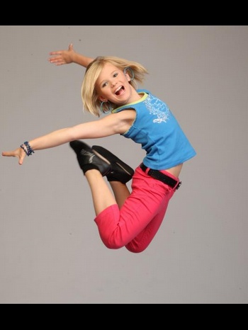 131542-350x466-b53yp.jpg